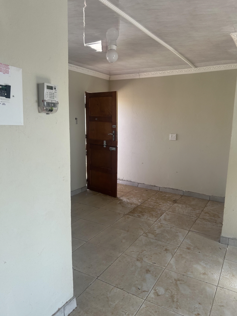 8 Bedroom Property for Sale in Rammulotsi Free State